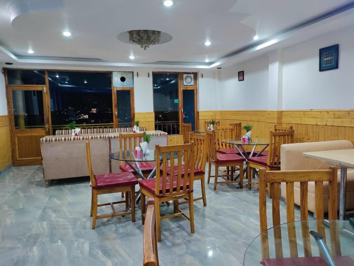Hotel Mountain Face By Snow City Hotels Manāli Exterior foto