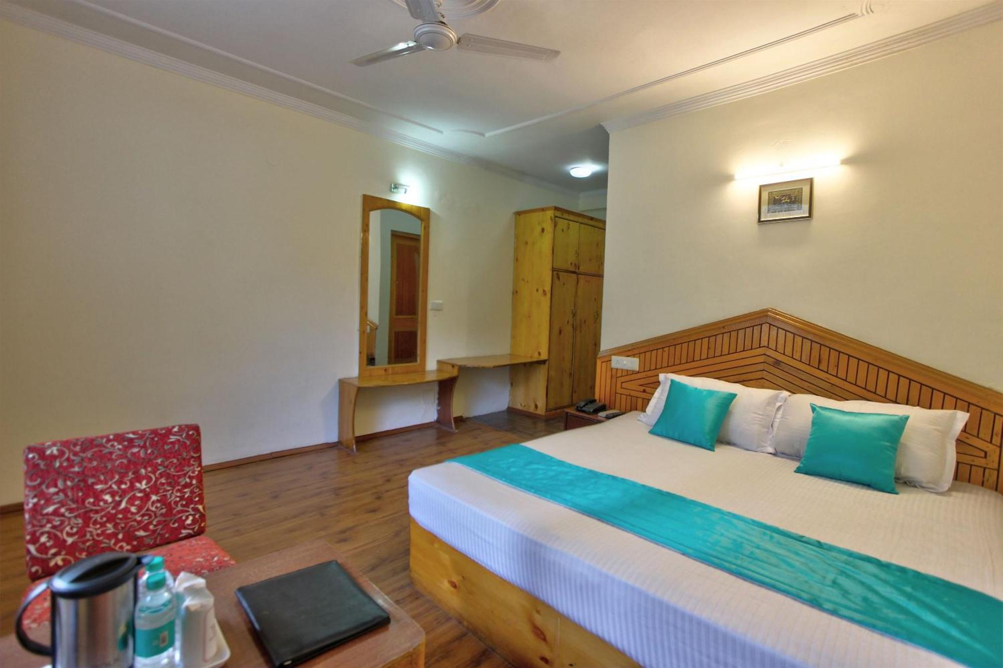 Hotel Mountain Face By Snow City Hotels Manāli Exterior foto